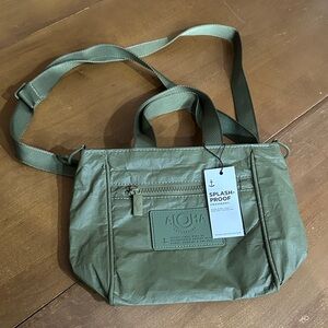 NTW Aloha Cross Body Bag Olive Green